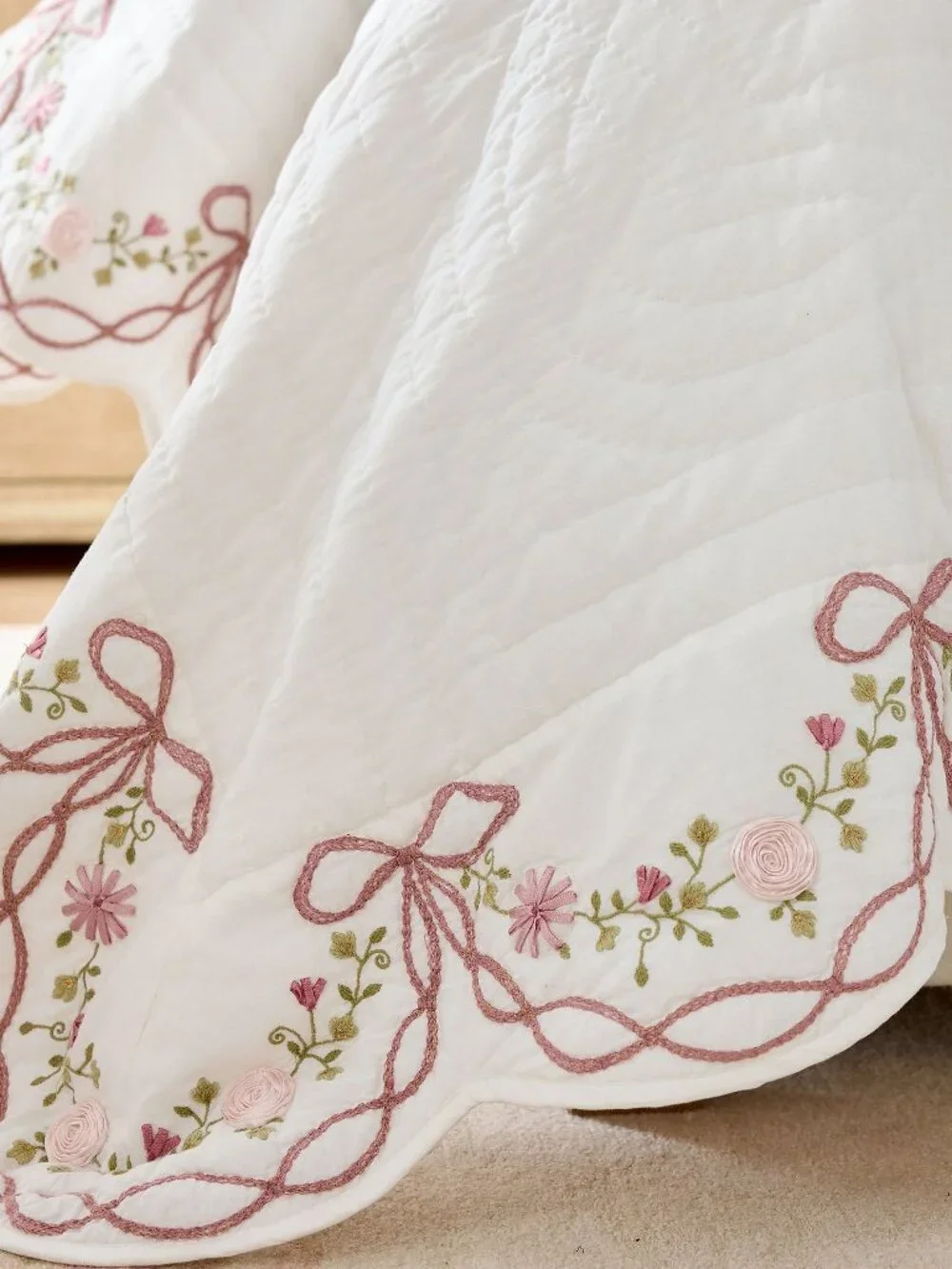 LoveShackFancy x Pottery Barn Bow Embellished Quilt Full Queen Bedding NWT
